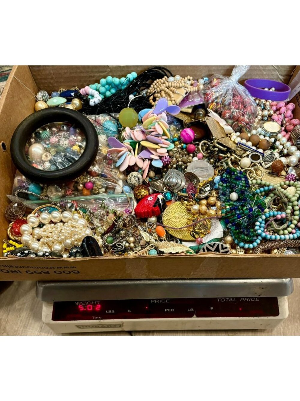 5 Pound Bag Vtg-MOD Costume Jewelry Craft Repurpose Scrap Bead Repair Lot 160